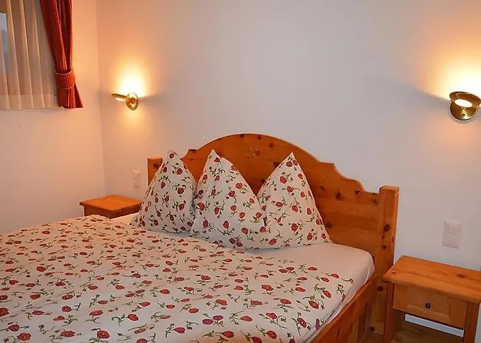 Space For A Couple On Of The World * Samedan